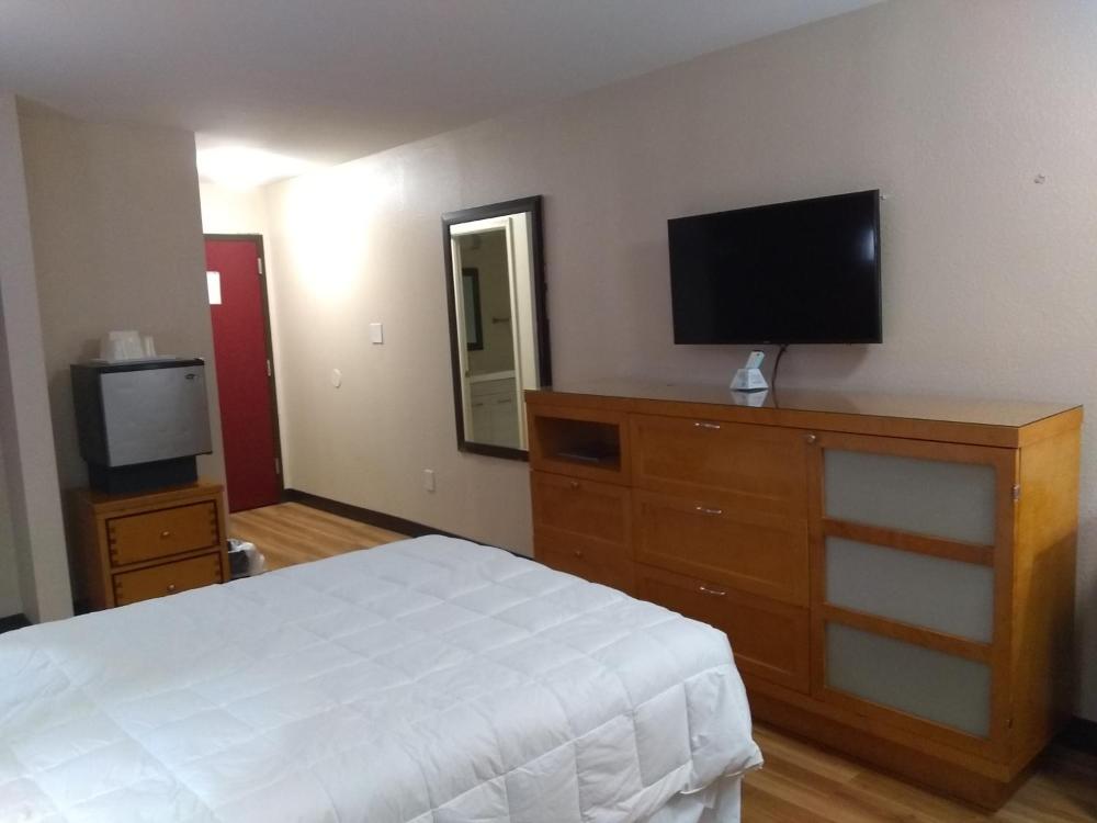 Deluxe Double Room interior